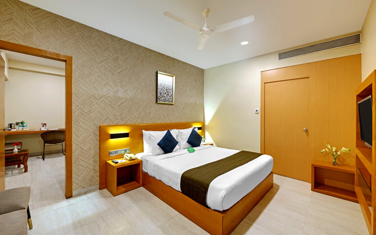 Suite with Living 